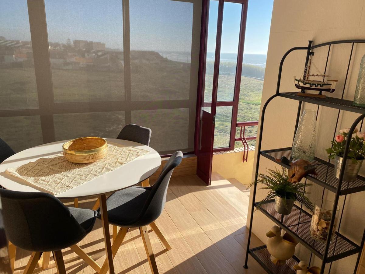 Beachfront Apartment With Swimming Pool Минделу Экстерьер фото